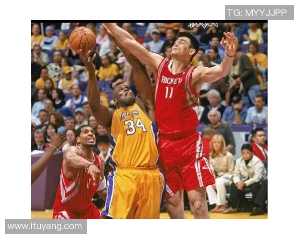 科尔与姚明的传奇对决：重温NBA历史上最具影响力的瞬间与故事