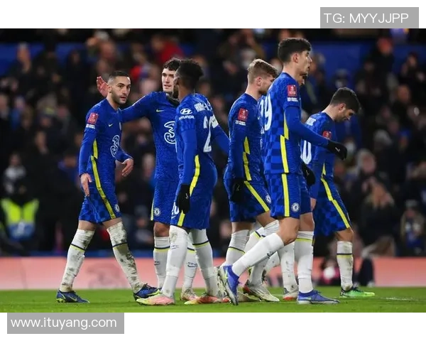 足总杯切尔西大胜里昂引发争议判罚全场沸腾瞬间回顾