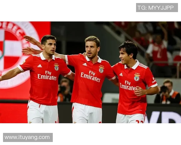 本菲卡逆袭里昂5-1大胜神奇扑救成比赛转折点